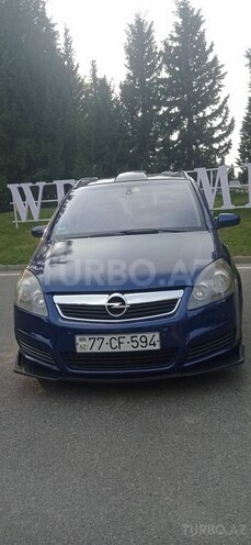 Opel Zafira-1