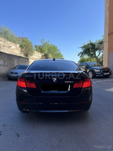 BMW 528-2