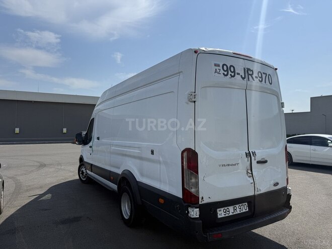 Ford Transit-4