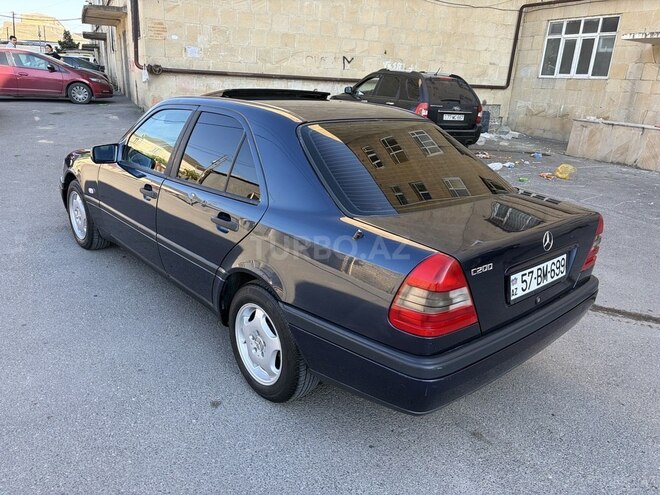 Mercedes C 200-8