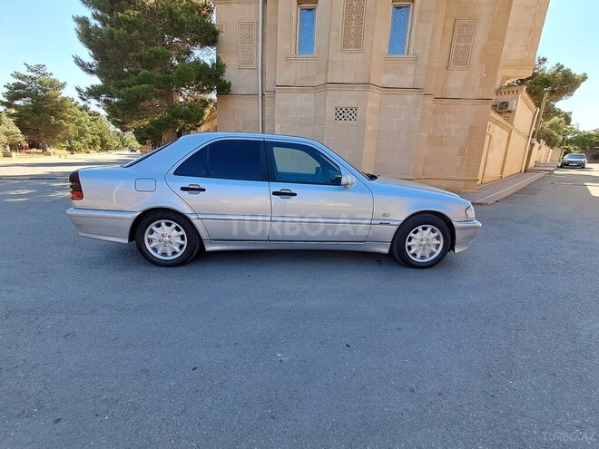 Mercedes C 180-6