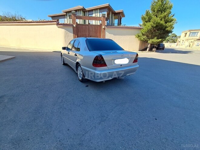 Mercedes C 180-9
