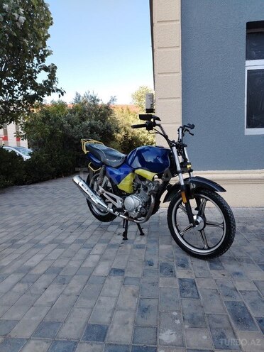 Yamaha YBR 125-1