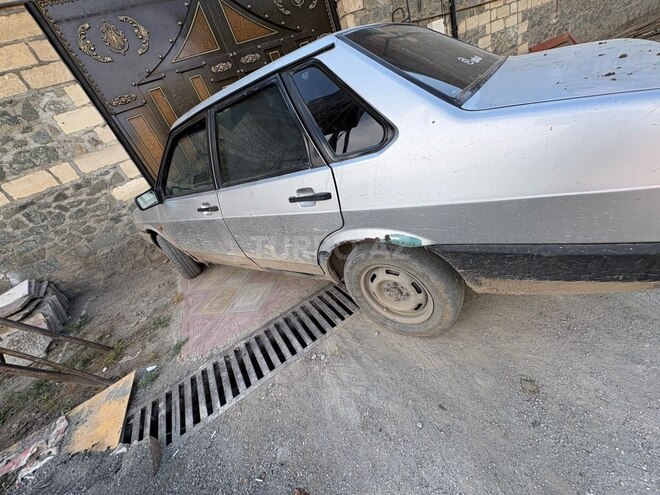 LADA (VAZ) 21099-5