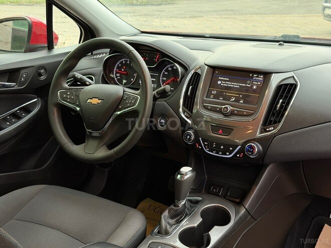Chevrolet Cruze-17