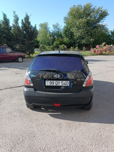 Kia Rio-2