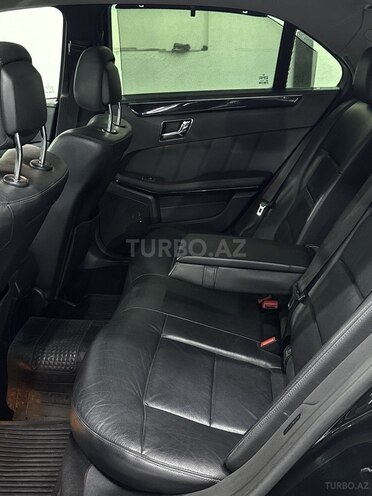 Mercedes E 350-19