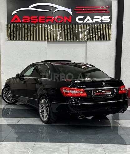 Mercedes E 350-10