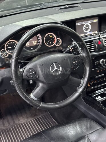 Mercedes E 350-17