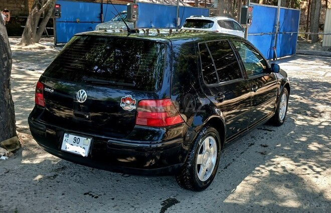 Volkswagen Golf-8