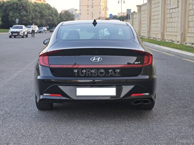 Hyundai Sonata-19