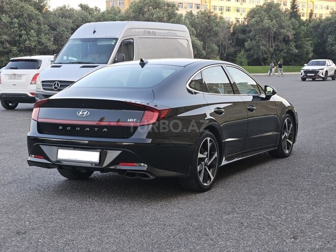 Hyundai Sonata-20