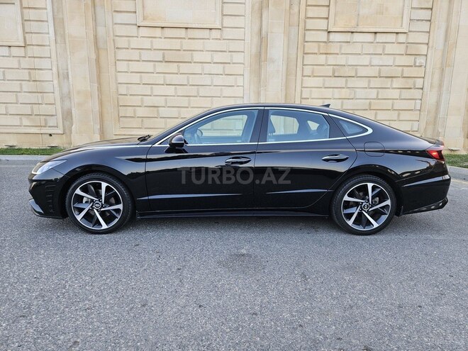 Hyundai Sonata-2
