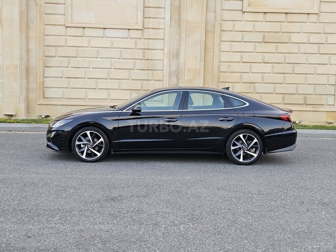 Hyundai Sonata-17