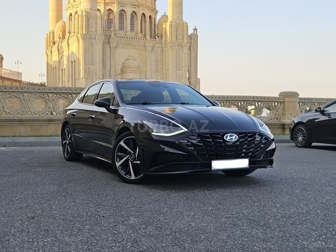 Hyundai Sonata-1