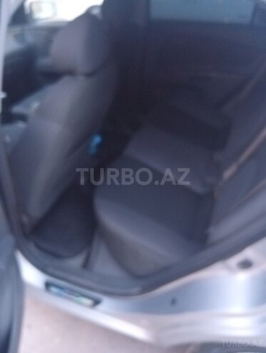 Kia Rio-5