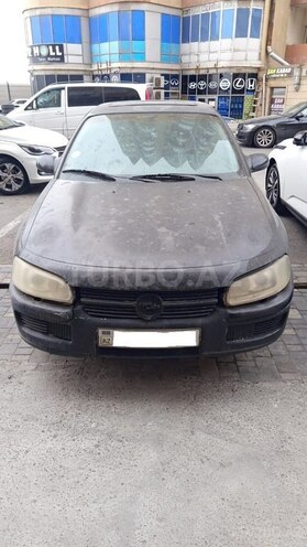 Opel Omega-1