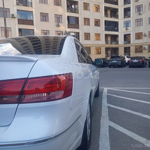 Hyundai Sonata-6
