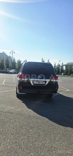 Toyota Land Cruiser-4