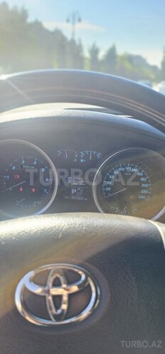 Toyota Land Cruiser-9