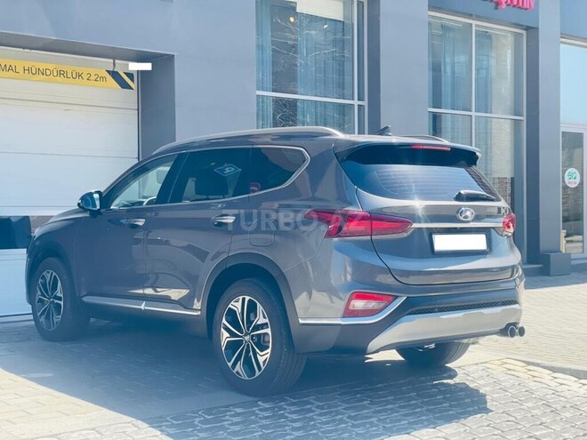 Hyundai Santa Fe-4