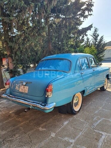 GAZ 21 "Volga"-4