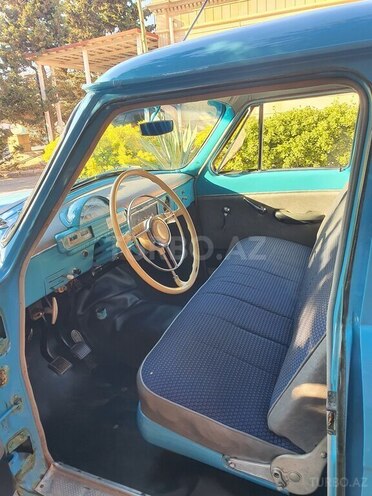 GAZ 21 "Volga"-8