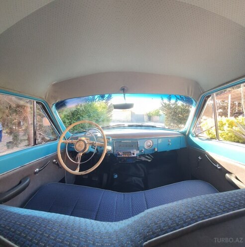 GAZ 21 "Volga"-13