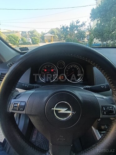 Opel Astra-13