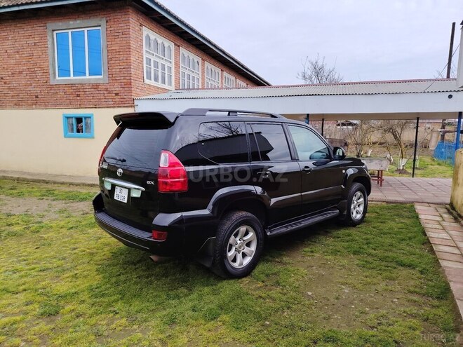 Toyota Land Cruiser Prado-12