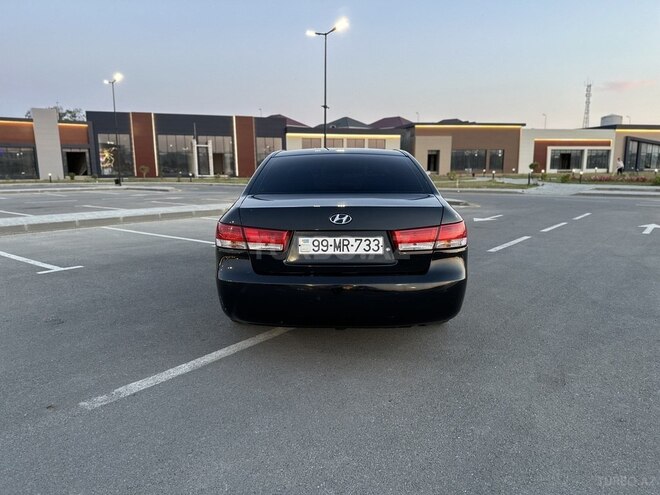 Hyundai Sonata-8