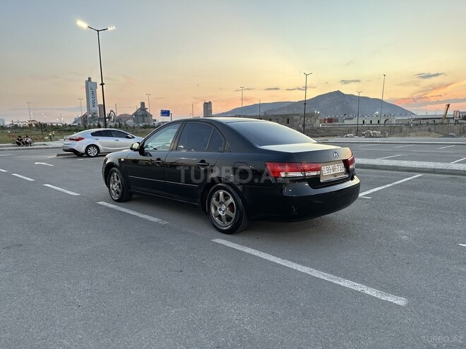 Hyundai Sonata-9