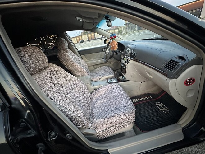 Hyundai Sonata-13