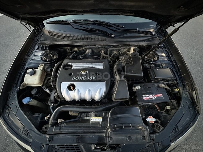 Hyundai Sonata-16