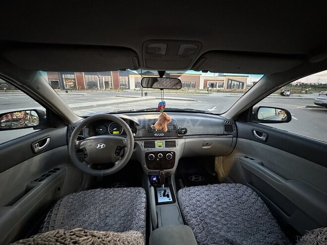 Hyundai Sonata-11