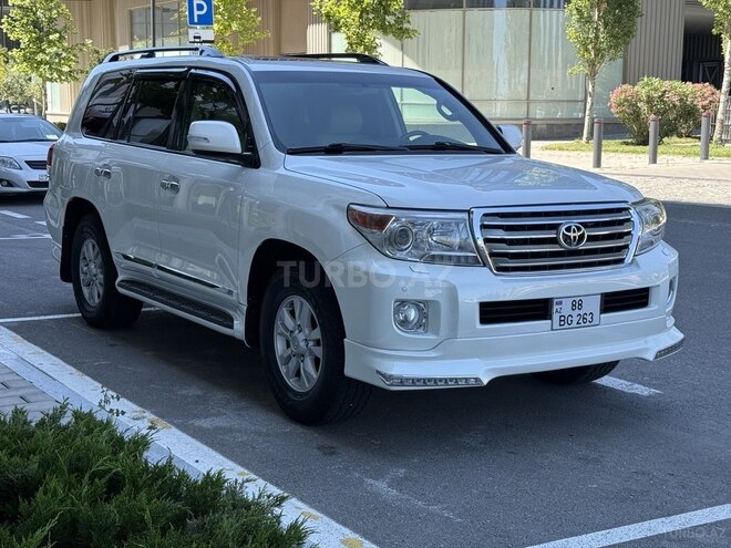 Toyota Land Cruiser-3