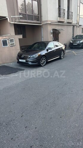 Hyundai Sonata-2