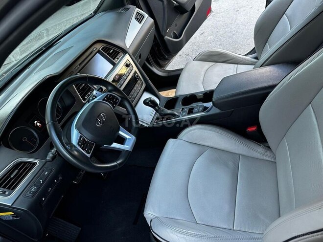 Hyundai Sonata-7