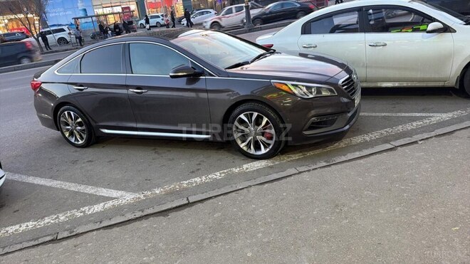 Hyundai Sonata-11