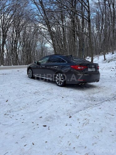 Hyundai Sonata-10