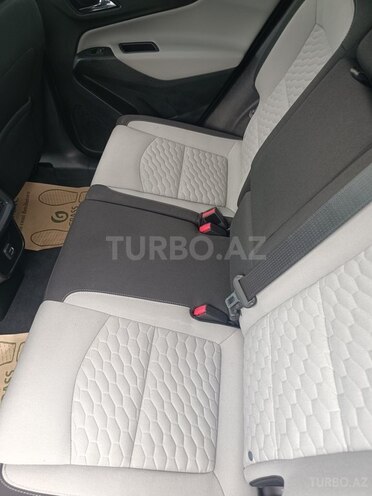 Chevrolet Equinox-4