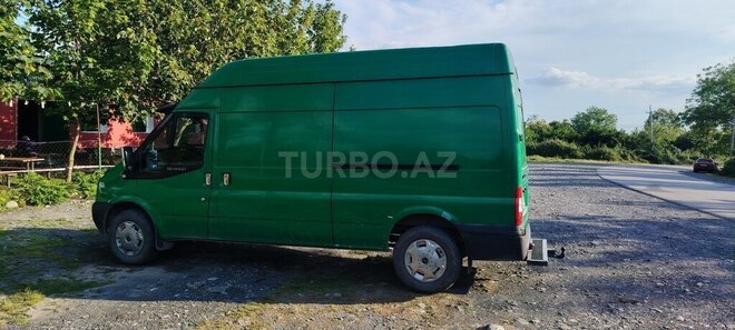 Ford Transit-2