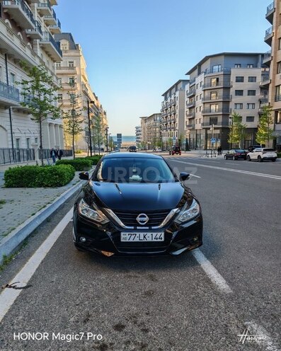Nissan Altima-13