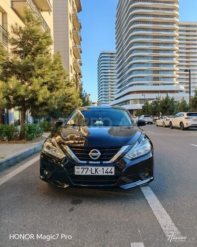 Nissan Altima-11