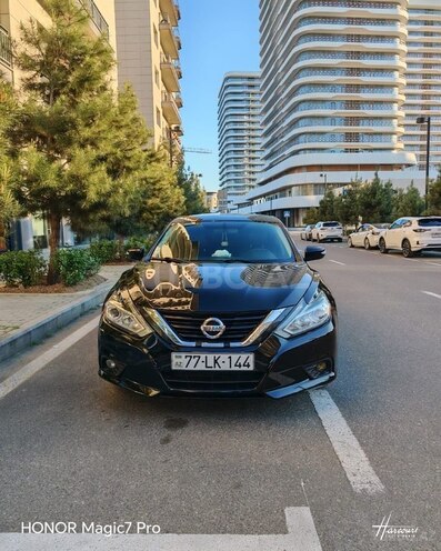 Nissan Altima-14