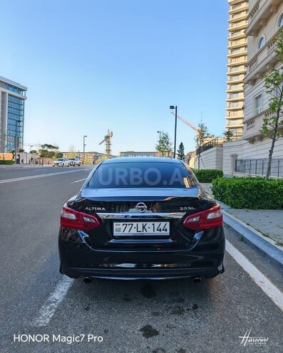 Nissan Altima-6