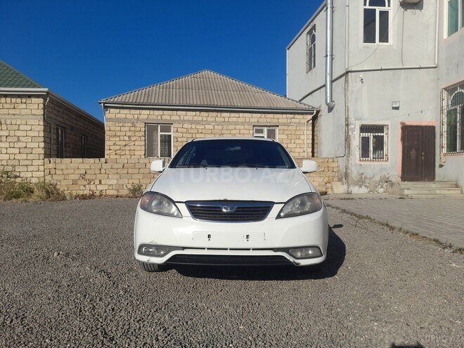 Daewoo Gentra-1