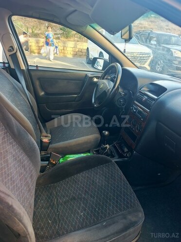 Opel Astra-3