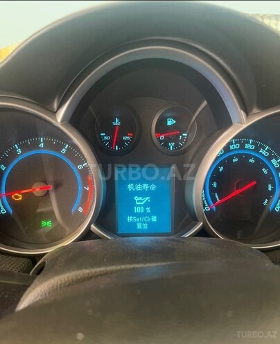 Chevrolet Cruze-14