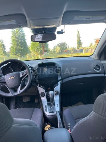 Chevrolet Cruze-9